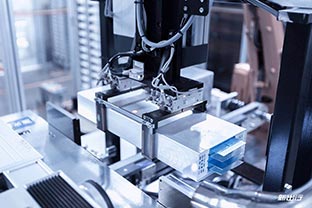 新能源汽車產(chǎn)業(yè)崛起，磁選設(shè)備電池材料除鐵助力電池行業(yè)發(fā)展